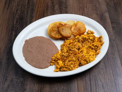 Foto: plato de chorizo con huevo