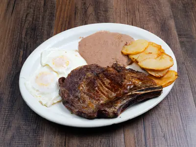 Foto: bistec con huevos